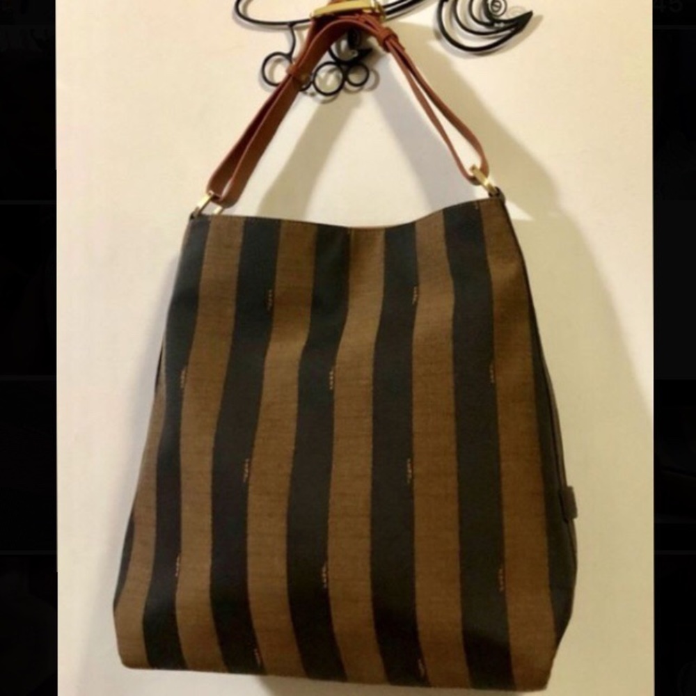 Fendi Pequin Bag - Picture 2 of 8